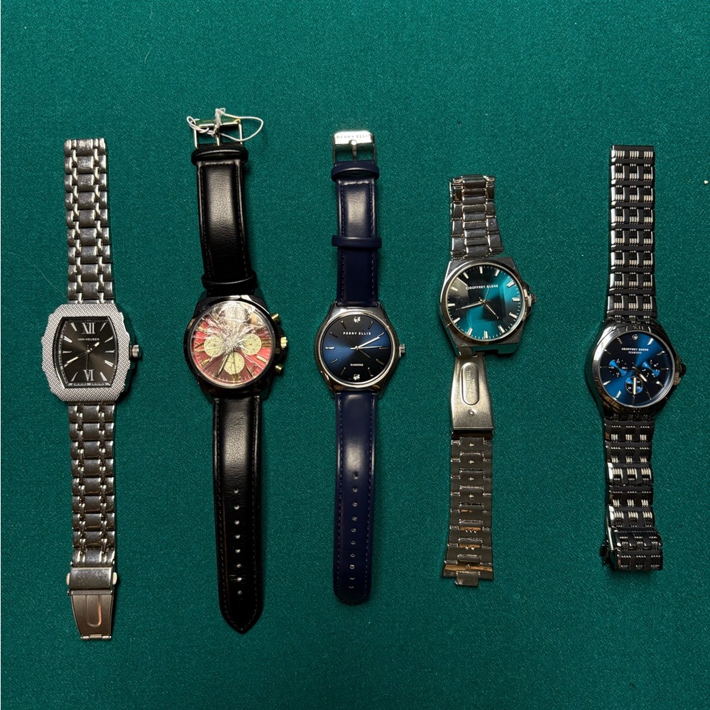 LOT OF FIVE (5) MENS WATCHES